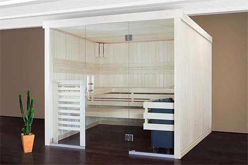 sauna design avec baie vitrée intégrale