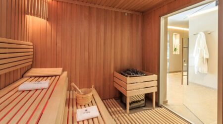Zoom sur l'intérieur d'un sauna