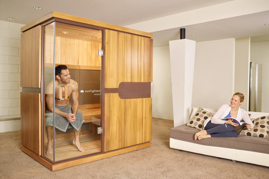 Un petit sauna infrarouge est installé en intérieur. 